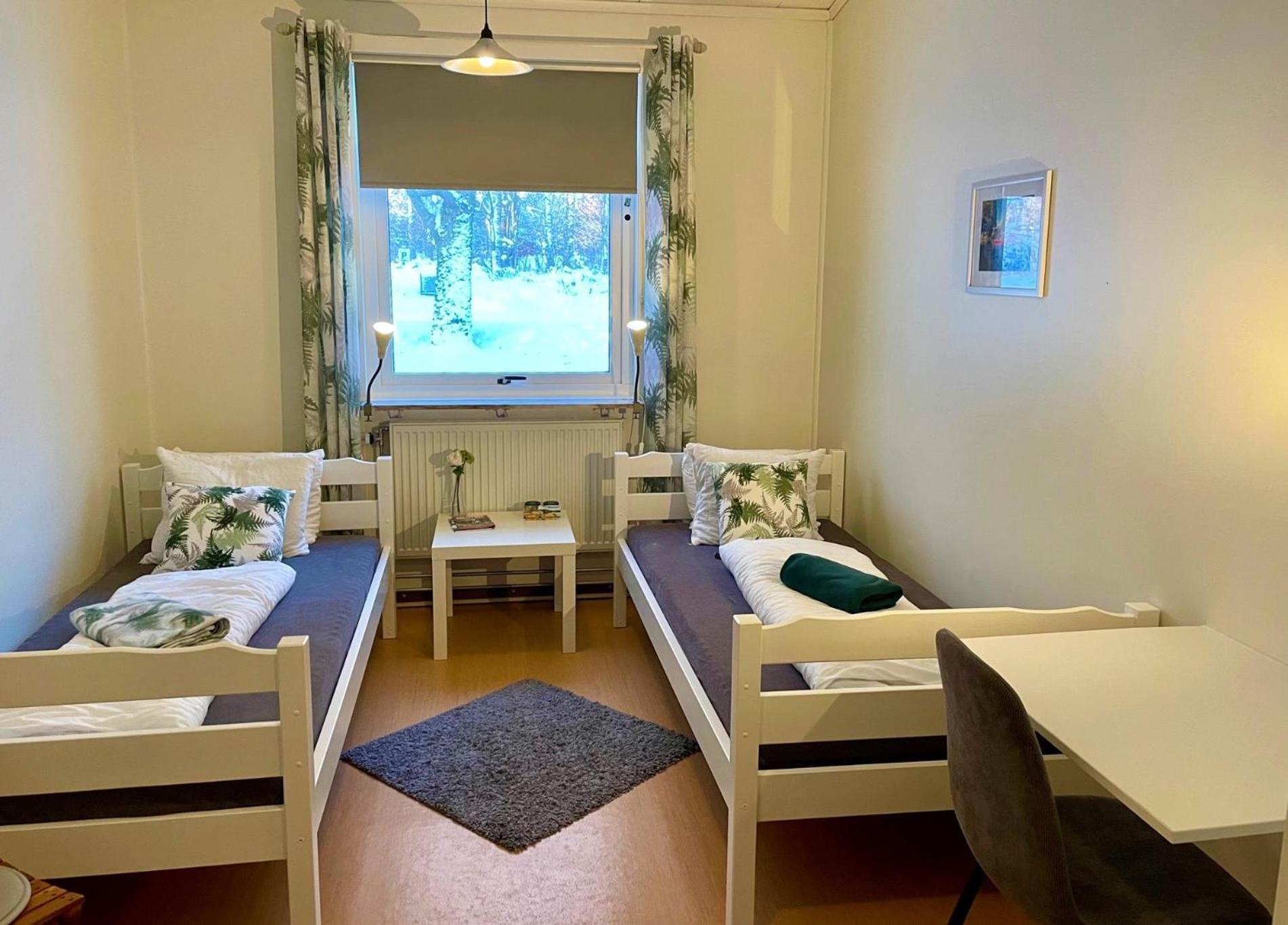 Haellefors Vandrarhem-Hostel & Kanotcenter Экстерьер фото