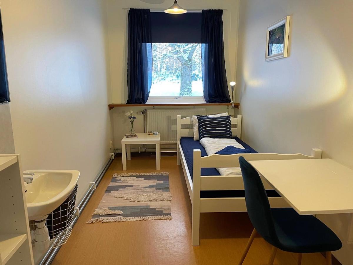 Haellefors Vandrarhem-Hostel & Kanotcenter Экстерьер фото